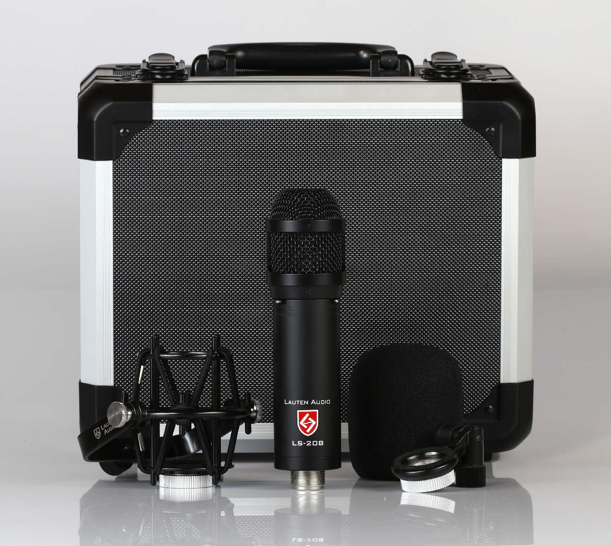 Lauten Audio LS-208 microphone and accessories