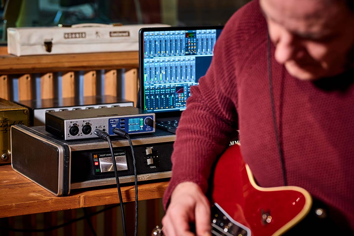 Recording guitar with the RME Fireface UCX II audio interface