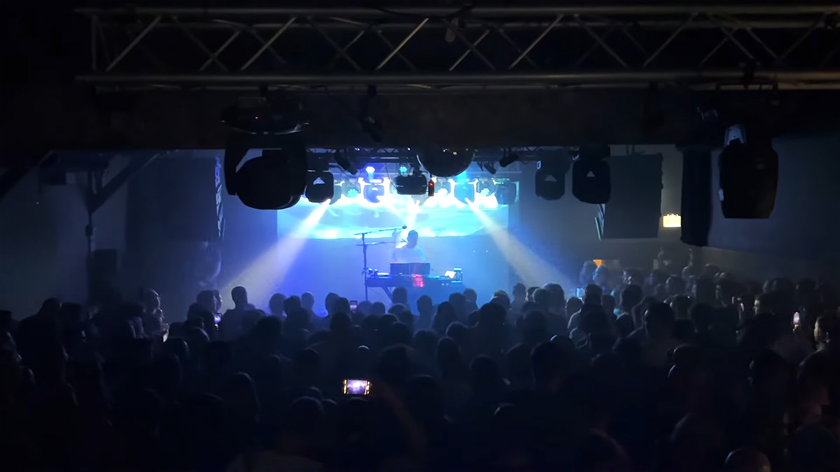 Beardyman performing live