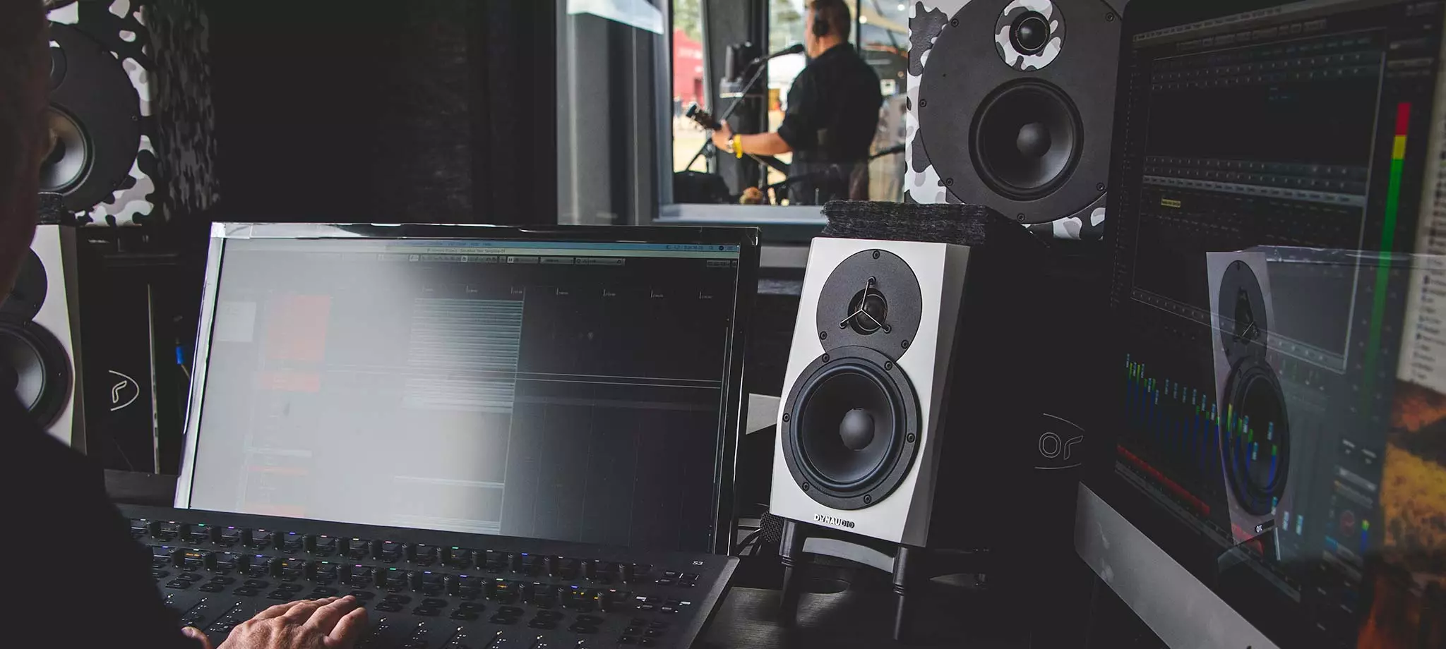 Mixing in the Dynaudio Unheard Mobile Studio