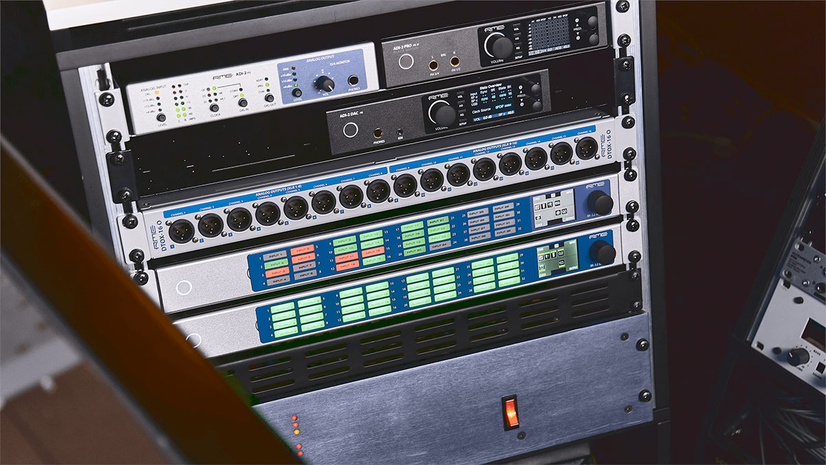 RME ADI-2 Series, DTOX and M-32 Pro II Series converts in a studio rack