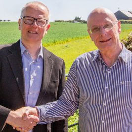 Martin Warr (Synthax UK) and Chris Collings (Aspen Media)