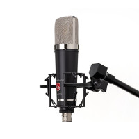 Lauten Audio LA 220 microphone v2 mounted on mic stand