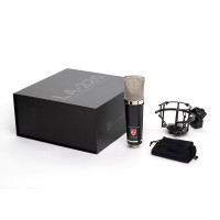 Lauten Audio LA 220 microphone v2 with box